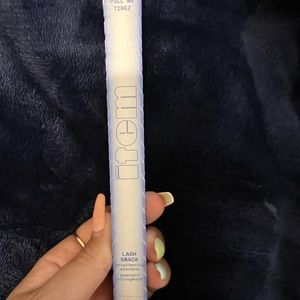 ITEM lash snack mascara